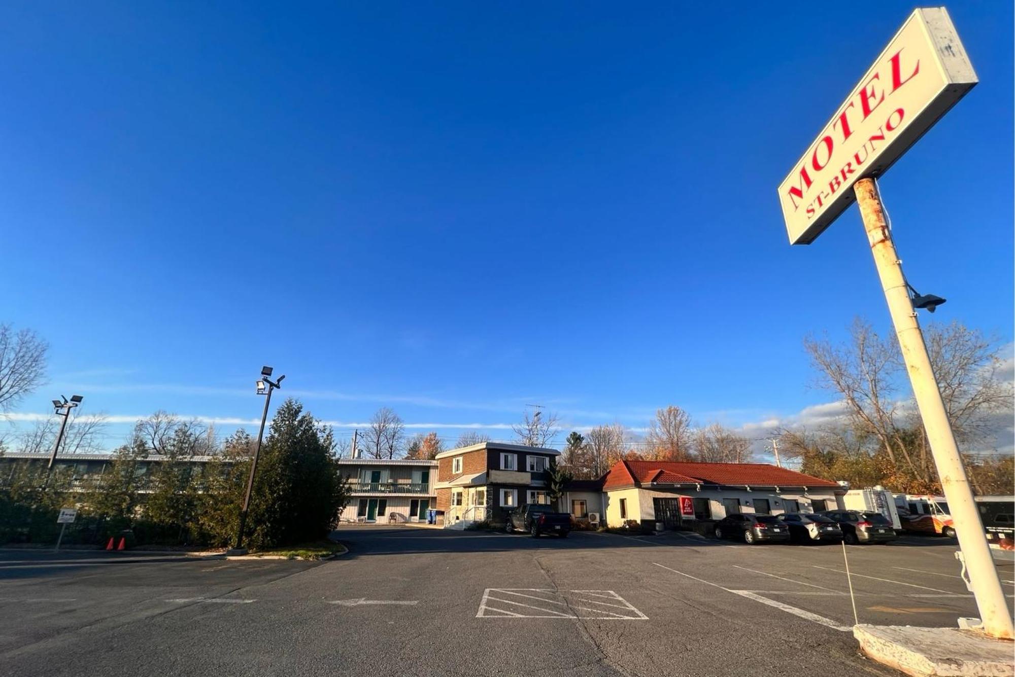 Motel Saint Bruno Εξωτερικό φωτογραφία